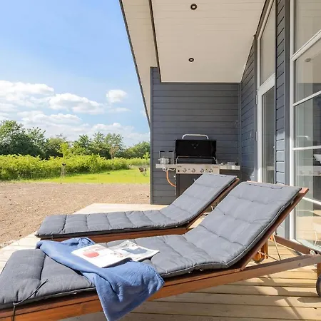 別荘 Nice In With 4 Bedrooms, Sauna And Wifi